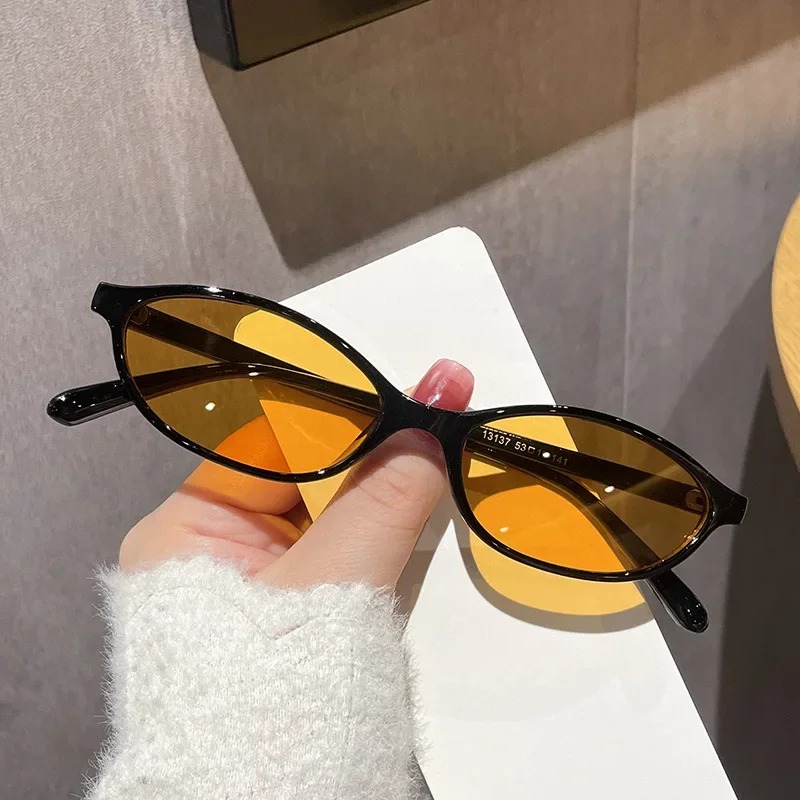 New Retro Small Oval Sunglasse - Women'S Fashion Eyewear 评论和价格