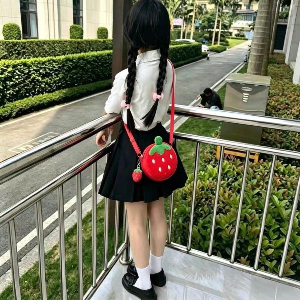 Adorable Cartoon Strawberry Sh - Coin Purse Women 评论和价格
